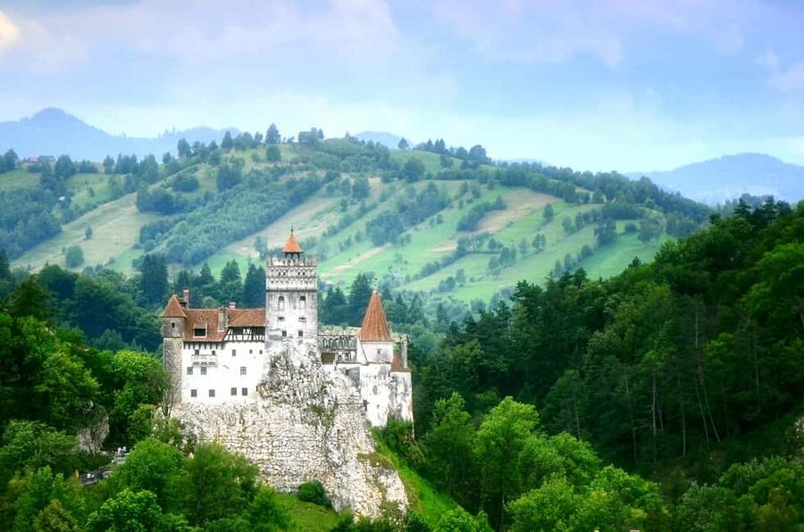 1-Day Guided Tour: Bucharest-Peles, Dracula Castle & Brasov - What the $31 price really covers