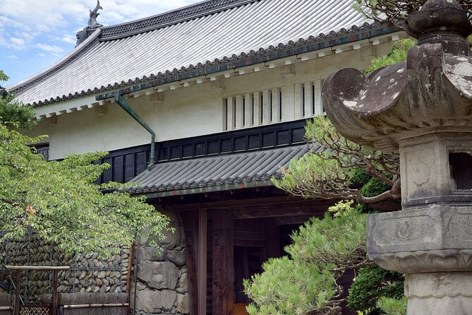 1 Day Tour From Nagano to Matsumoto Castle and Narai-Juku - Narai-juku preserves the old road in wood and stone