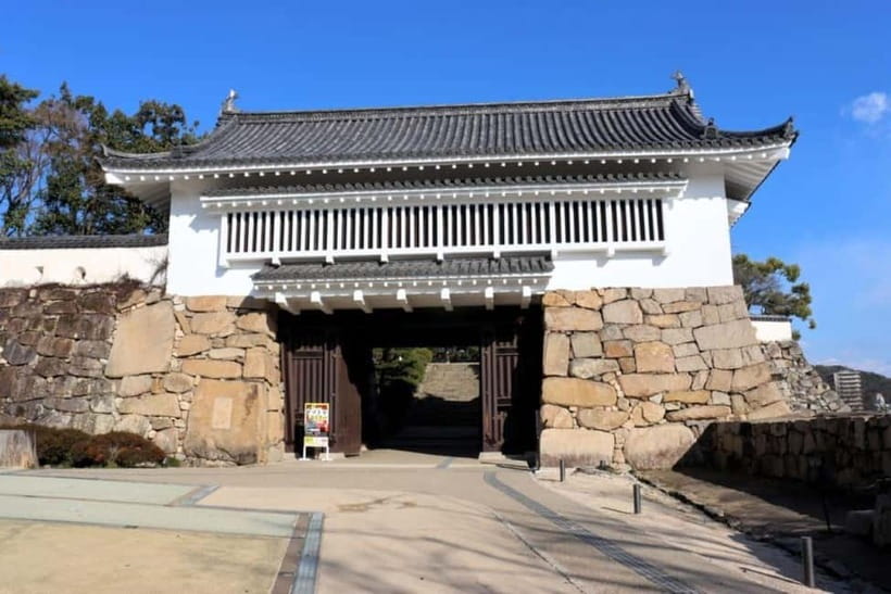 1-Day Tour from Okayama: Kurashiki, Gardens & Okayama Castle - What the $153 price includes