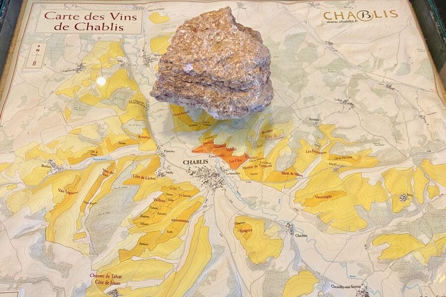 15 Burgundy Wines Chateau Pommard, Chablis Small-Group - The price, vehicle, and what you are actually buying