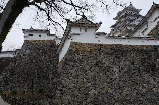 2.5 Hour Private History and Culture Tour in Himeji Castle - Meeting at the stone marker and entering the grounds