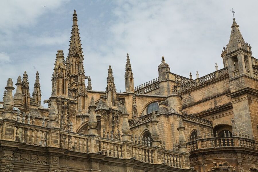 2-Hour Private Walking Tour in Alcazar of Seville - Key points to know before booking