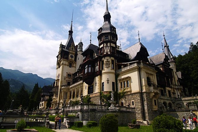 3 Castle:Peles ,Bran,Cantacuzino Tour from Brasov /Hotel pickup - Sinaia Monastery: a short but worthwhile pause
