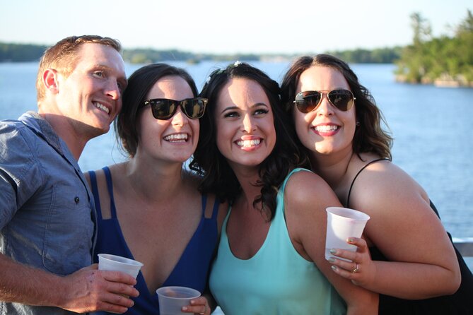 3-Hour 1000 Islands Cruise from Gananoque with views of Boldt Castle - Audio commentary, seating, and onboard comfort
