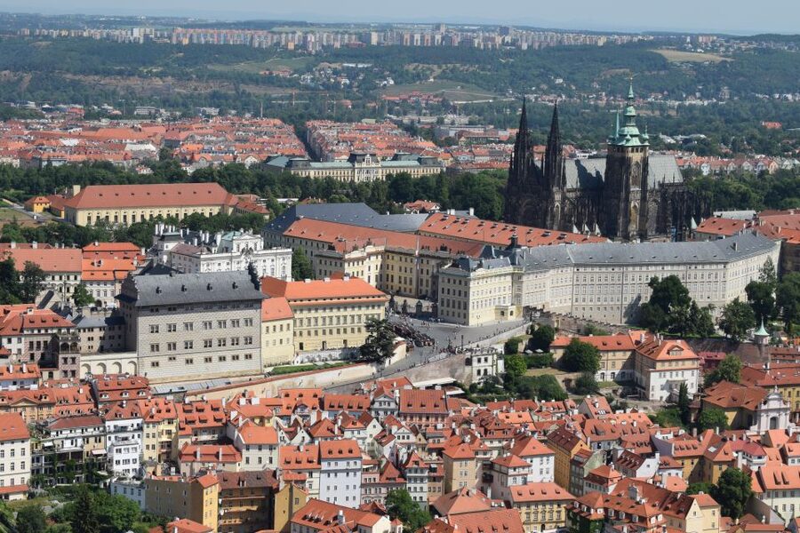 3-Hour Prague Castle & Interiors Tour - Meeting at Pařížská Street