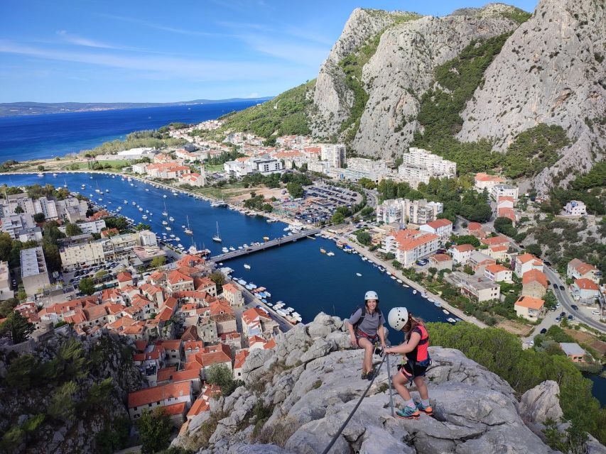 3-Hour Via-Ferrata Adventure in Fortica Fortress - The rocky descent back to the parking area