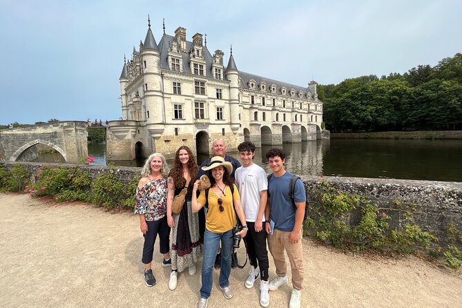 3 Loire Valley Castles and Wine Tasting Private Guided Tour - Amboise, lunch, and Leonardo da Vinci
