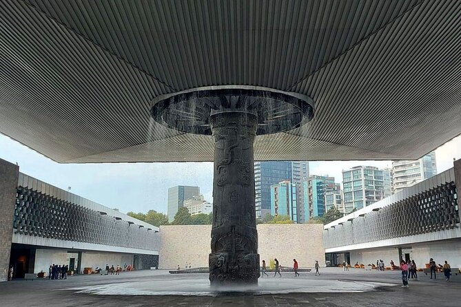 5 Hour Tour through Chapultepec, Anthropology Museum and Castle - What the guides add to the experience