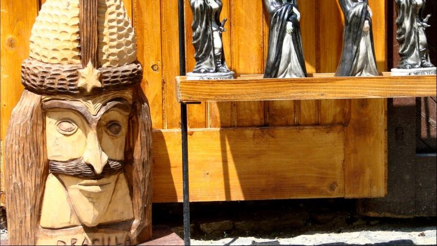 7h Dracula's Castle Private Tour from Bucharest - Fast Tour - What the $333 price really buys