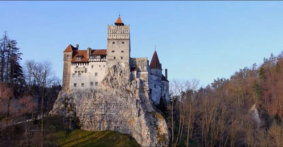 7h Dracula's Castle Private Tour from Bucharest - Fast Tour - Guide quality and the private format