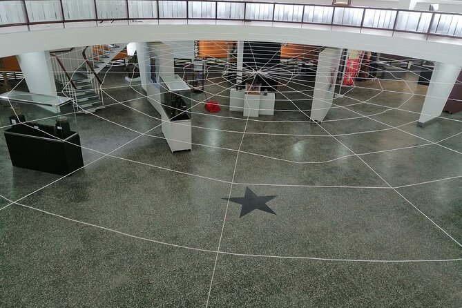 Accra Slave Castle and City Private Tour with Pick up - Independence Square and the Black Star