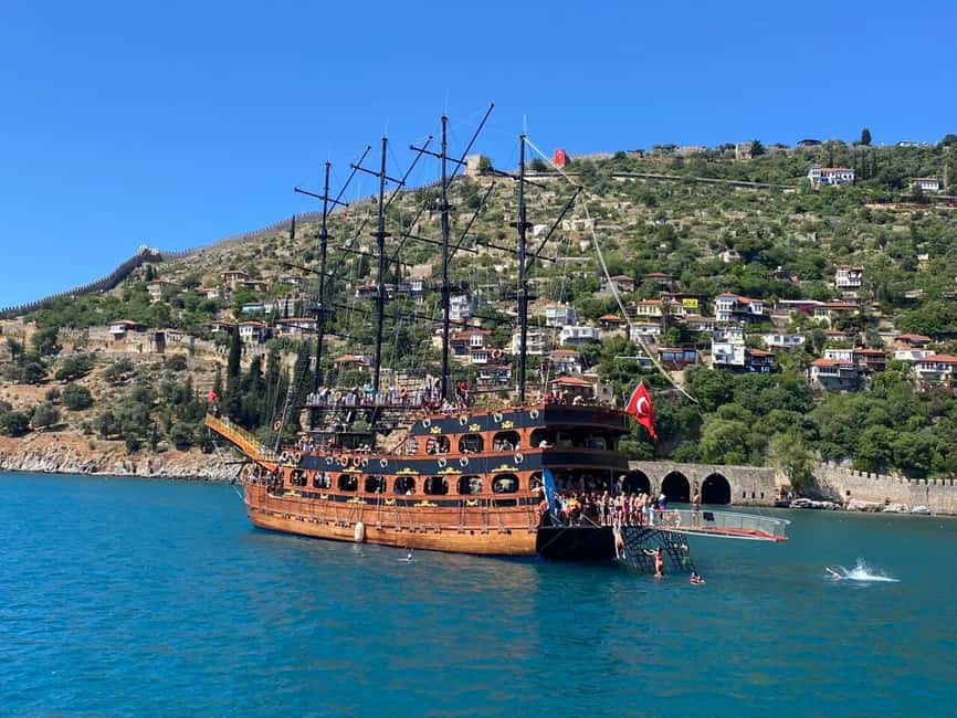 Alanya City, Castle & Boat Tour with Bazaar and Swim Stop - Why this Alanya day tour works