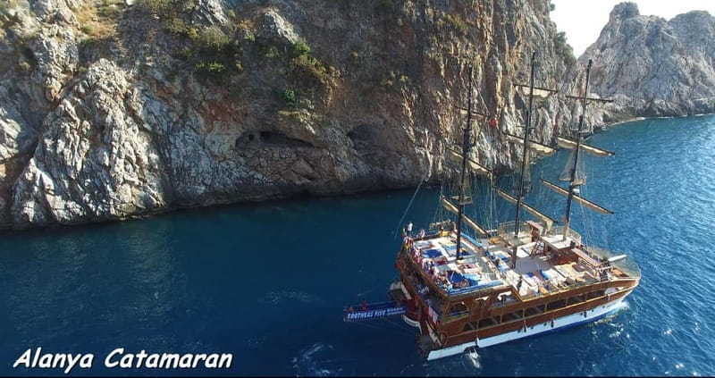 Alanya: Family-Friendly Catamaran Cruise with Castle Views - Seeing Alanya Castle from the Mediterranean
