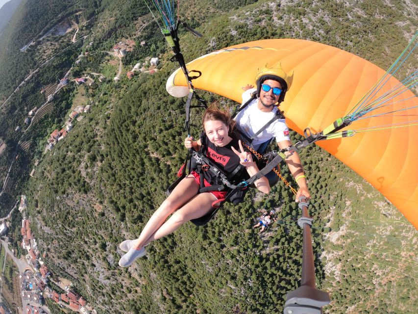 Alanya: Tandem Paragliding Over a Castle and the Sea - A smart way to plan your day