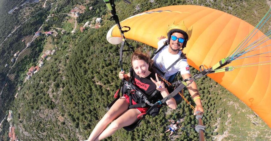 Alanya: Tandem Paragliding Over a Castle and the Sea - From the meeting point to the 700-meter launch