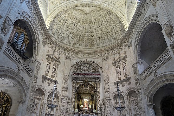 Alcazar, Cathedral and Giralda Guided Tour with Priority Tickets - Timing, walking, and what to bring