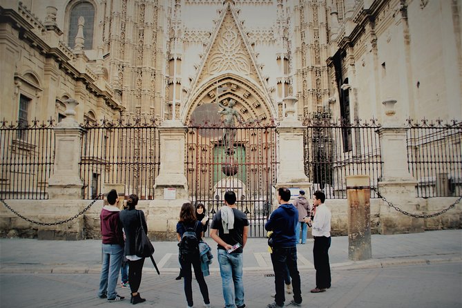 Alcazar & Cathedral of Seville Exclusive Group, max. 9 travelers - Why this pairing works so well in Seville