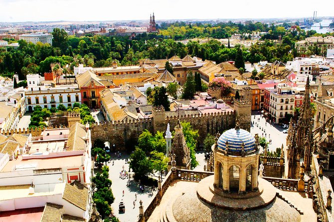 Alcazar & Cathedral of Seville Exclusive Group, max. 9 travelers - A small group that earns its extra cost
