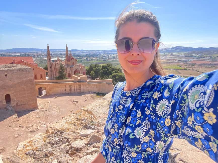 Alicante:Winery Tour+ Wine Tasting + Old castle - A Wine Country Excursion Beyond Alicante