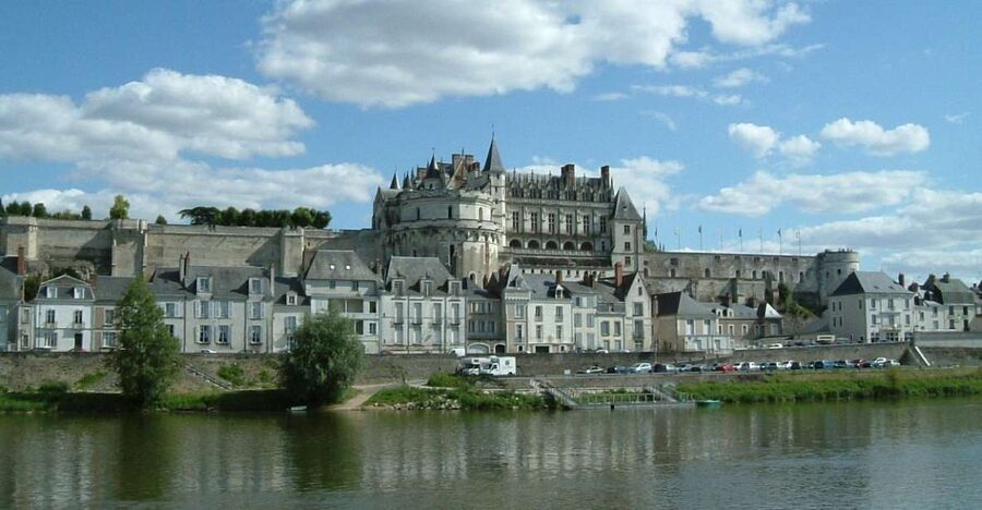 Amboise: Private Guided Tour of the Castle with Entry Ticket - Why Château d’Amboise makes a strong Loire stop