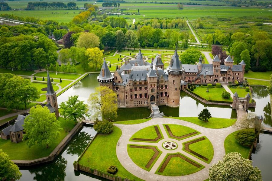 Amsterdam: Private green tour !!! Windmills, castle - Zaanse Schans and the Dutch windmill picture