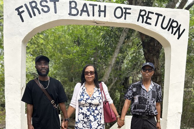 Assin Manso Slave River, Cape Coast & Elmina Castle History Tour - Assin Manso and the final bath site