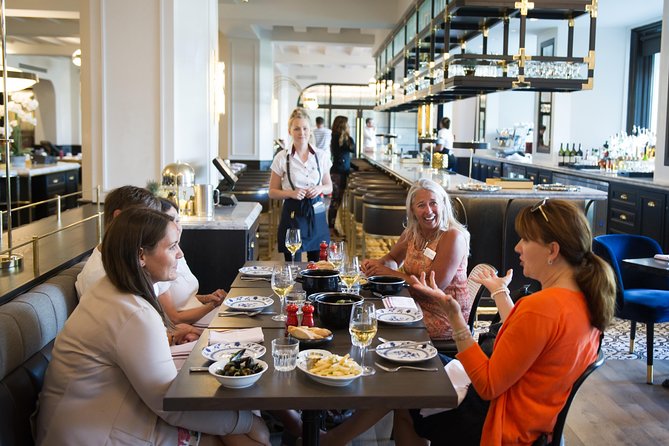 Banff Food Tour: Eat the Castle - Rundle Bar starts the afternoon in Art Deco style