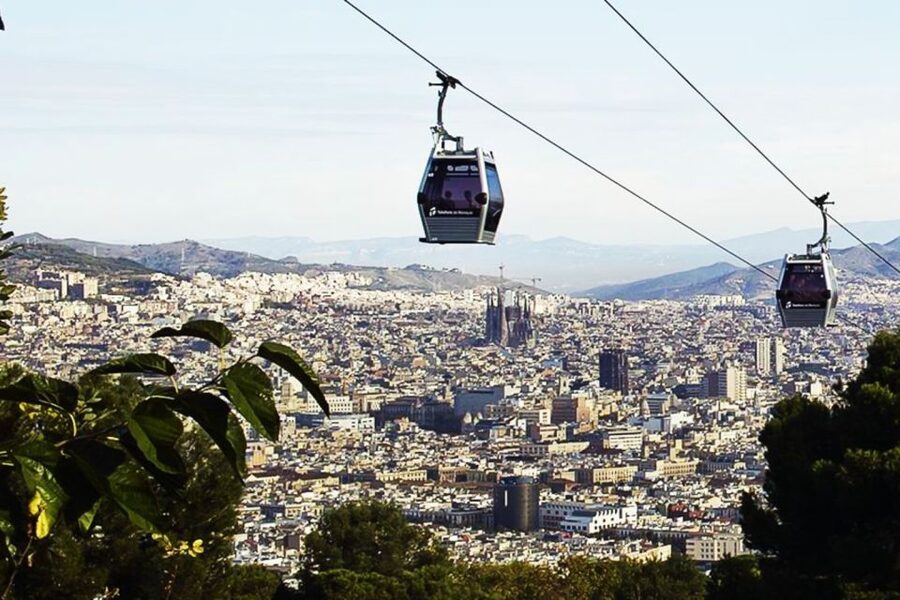 Barcelona Cable Car Sky Views, Magic Fountain & Castle Visit - From Palau Moja into Barcelona’s oldest streets