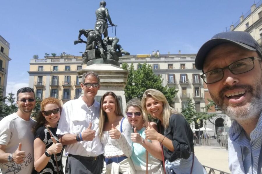 Barcelona Cable Car Sky Views, Magic Fountain & Castle Visit - Who should book this Barcelona outing?