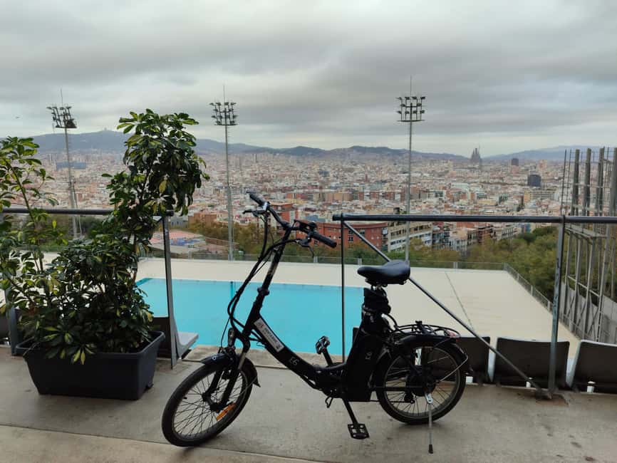 Barcelona: Montjuïc e-bike Adventure with Views and Castle - Palau Nacional and Plaça d’Espanya