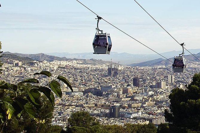 Barcelona: Old Town, Montjuic Castle, Cable Car Small Group Tour - Boqueria Market in ten useful minutes