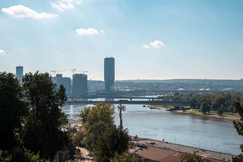 Belgrade: Guided City Tour and Kalemegdan Fortress Visit - A smart first walk through Belgrade