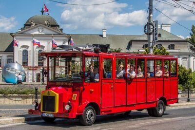 Big Castle Tour in Bratislava by Presporacik Sightseeing Vehicle