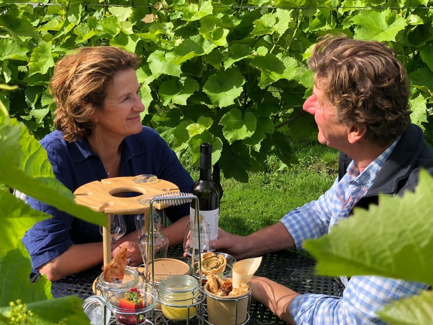 Bioul (near Dinant) : Château de Bioul Tour and Wine Tasting - The family and business story behind the estate