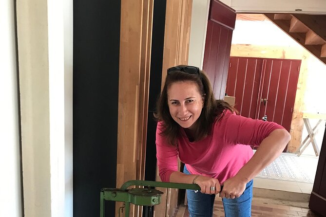 Blending workshop and tour of the chateau - The English-language format and guide