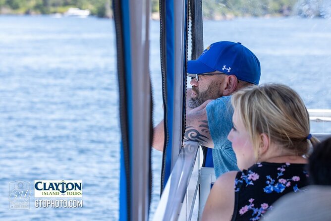 Boldt Castle and 2 Nation Tour - The boat, narration and comfort