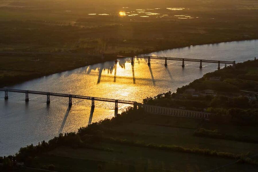 Bordeaux: Panoramic flight over vineyards and castles - Saint-Émilion from above, about 15 minutes into the route
