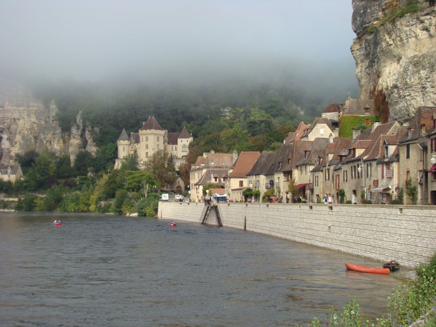 Bordeaux to Dordogne: Castles & Villages Private Tour - Two hours in Sarlat-la-Canéda