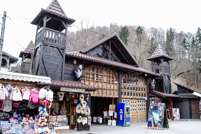 Bran Castle, Bear Sanctuary, and Rasnov Fortress Half Day Tour - What $85 Really Gets You