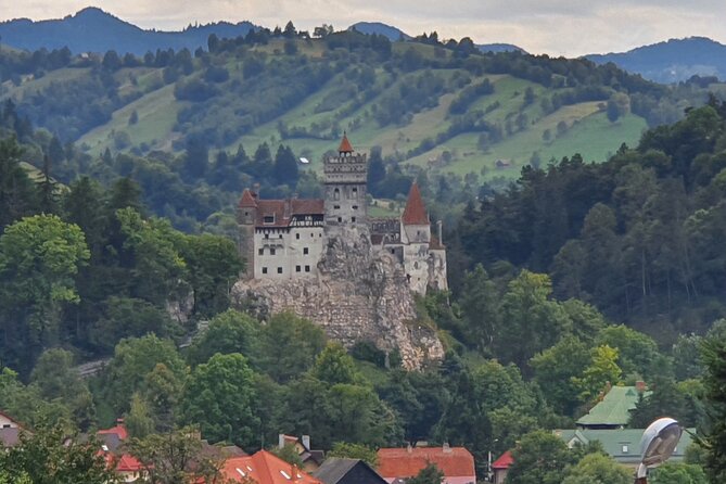 Bran Castle, Peles Castle and Brasov City - Private Tour from Bucharest - Brasov’s historic center in a two-hour window