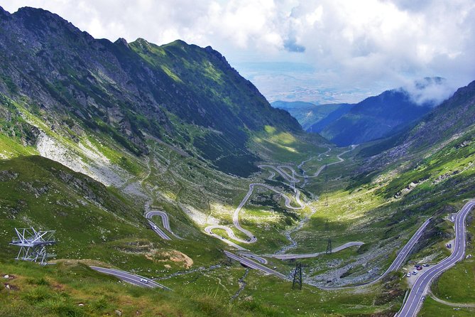 Bran & Peles Castles through the Best Road in the World: Transfagarasan road - Vidraru Dam and the climb toward Balea Lake