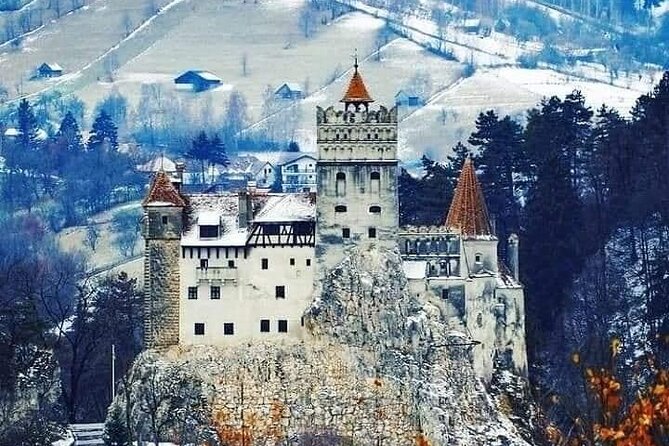 Brasov: Bears Sanctuary, Rasnov Fortress, Bran Castle GUIDED Tour - Bran Castle: separating Vlad from Dracula