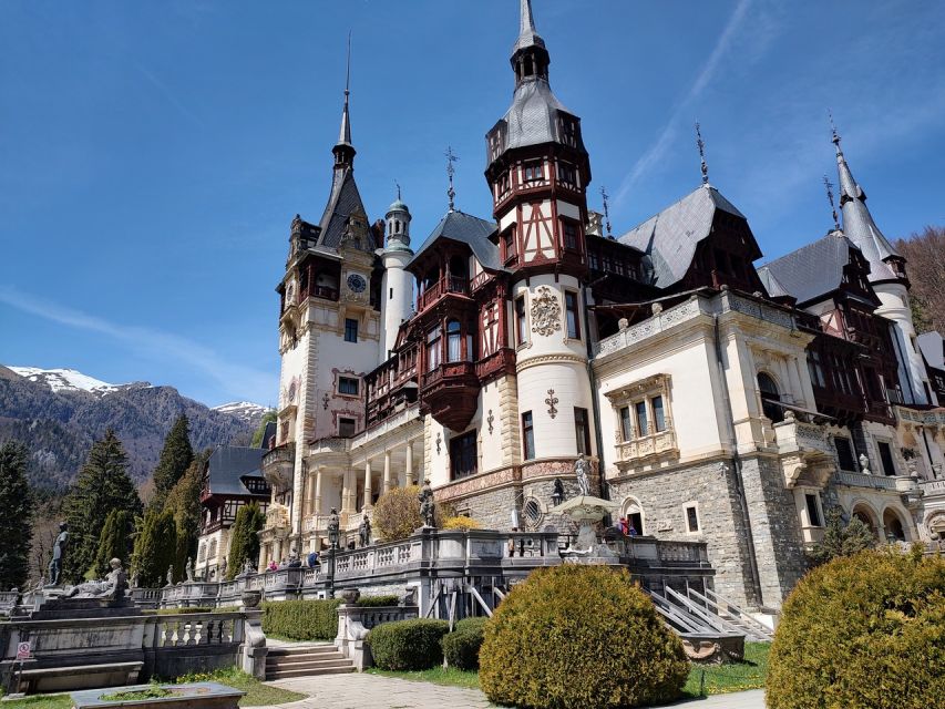 Brasov: Bran, Peles and Cantacuzino Castles Day Tour - Bran Castle: legend, history, and a busy finish