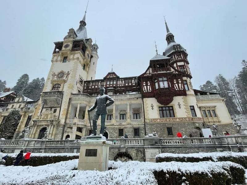Brașov: Bran, Râșnov, and Peleș Castles Tour with Guide - Lunch and the practical rhythm of the day