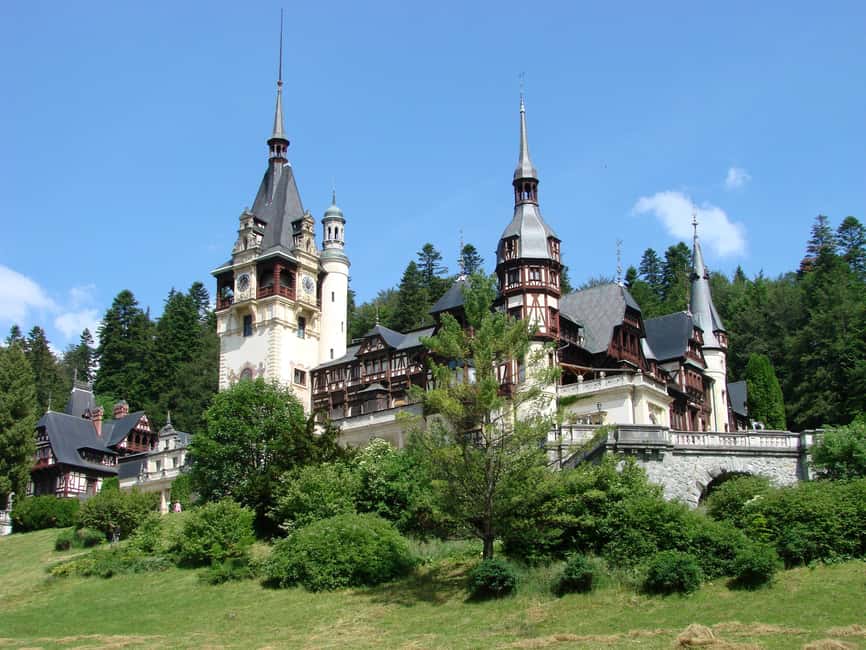 Brașov: Bran, Râșnov, and Peleș Castles Tour with Guide - What the $80 price really includes