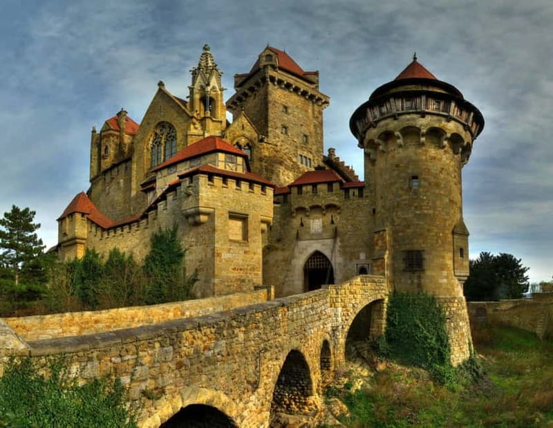 Bratislava: DayTrip: Castles around Vienna +underground lake - What this Bratislava to Lower Austria day trip really offers