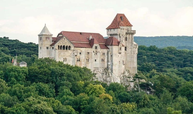 Bratislava: DayTrip: Castles around Vienna +underground lake - How the small-group format changes the day