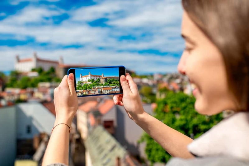 Bratislava Highlights: Old Town & Castle Walking Tour - Key points at a glance