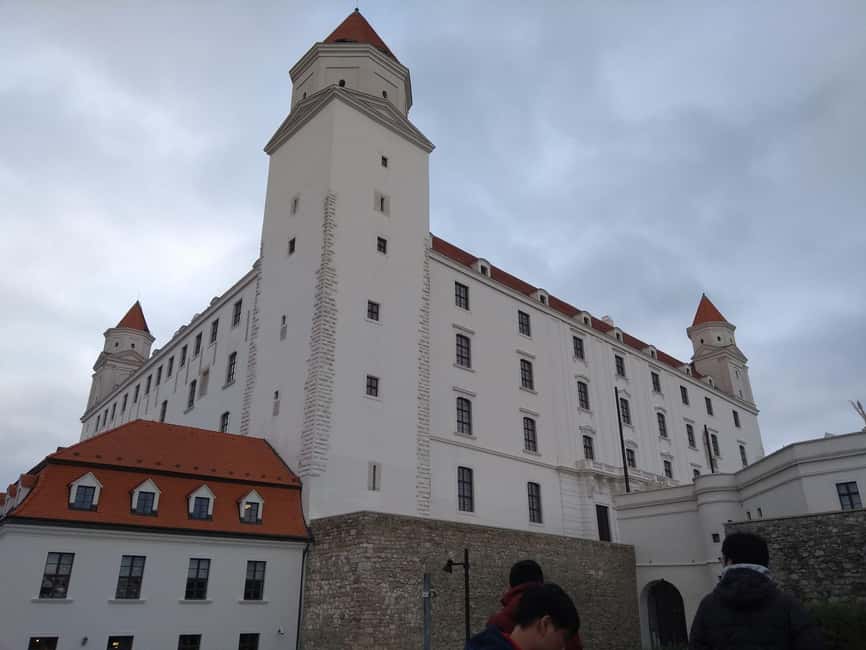 Bratislava: Old Town and Castle Walking Tour - Why this walk works well in Bratislava