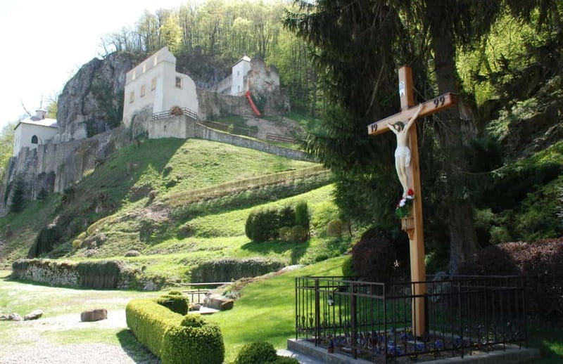 Bratislava/Slovakia: Trencin Castle, Piestany Spa, Monastery - One long day through western Slovakia